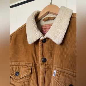 Levi’s fleece lined corduroy jacket